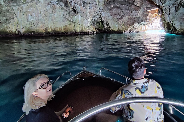 Visite privée de 7 heures Perast, la baie de Kotor et la grotte bleue, pause déjeuner