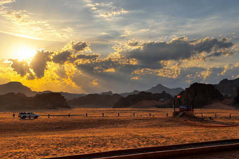 Zipline & Desert Jeep Adventure with tea stop in Wadi Rum