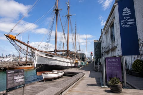 Auckland Maritime Museum: Voyages & Sailing Legends - Image 2