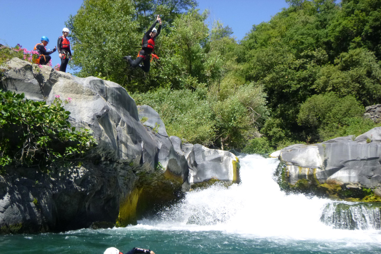 Canyoning and bodyrafting in the Alcantara River