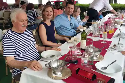 O paraíso da comida de rua em Budapeste: Degustação e mercados com um morador local