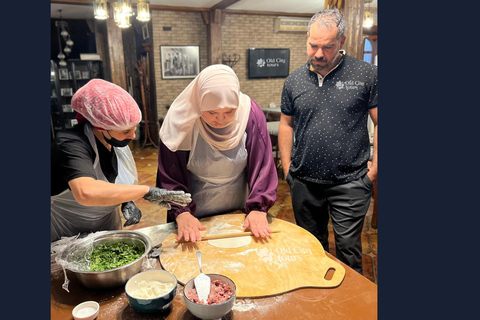 دورة طبخ أذربيجانية وجولة في المدينة القديمة والغداء