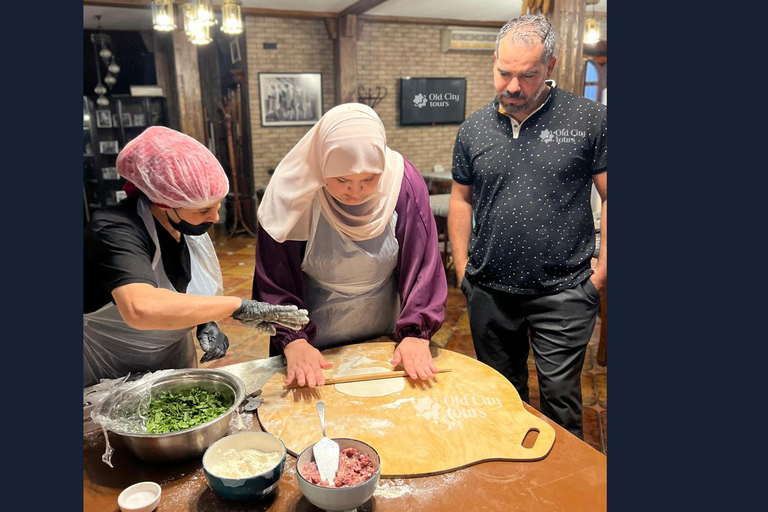 دورة طبخ أذربيجانية وجولة في المدينة القديمة والغداء