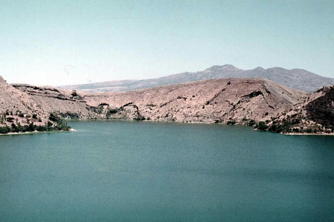 Addis Ababa: Debrezeit Day Trip with Lakefront Lunch