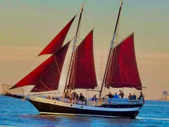 Treasure Island, FL: Suncoast Sailing Day & Sunset Cruise