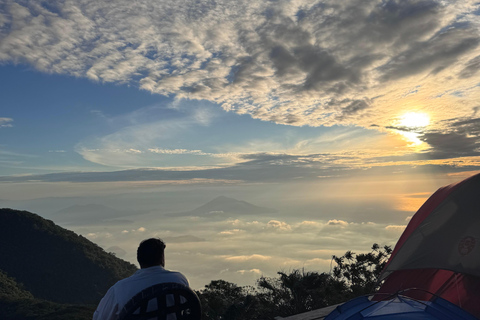 El Salvador: Conchagua Volcano Overnight Camping Trip