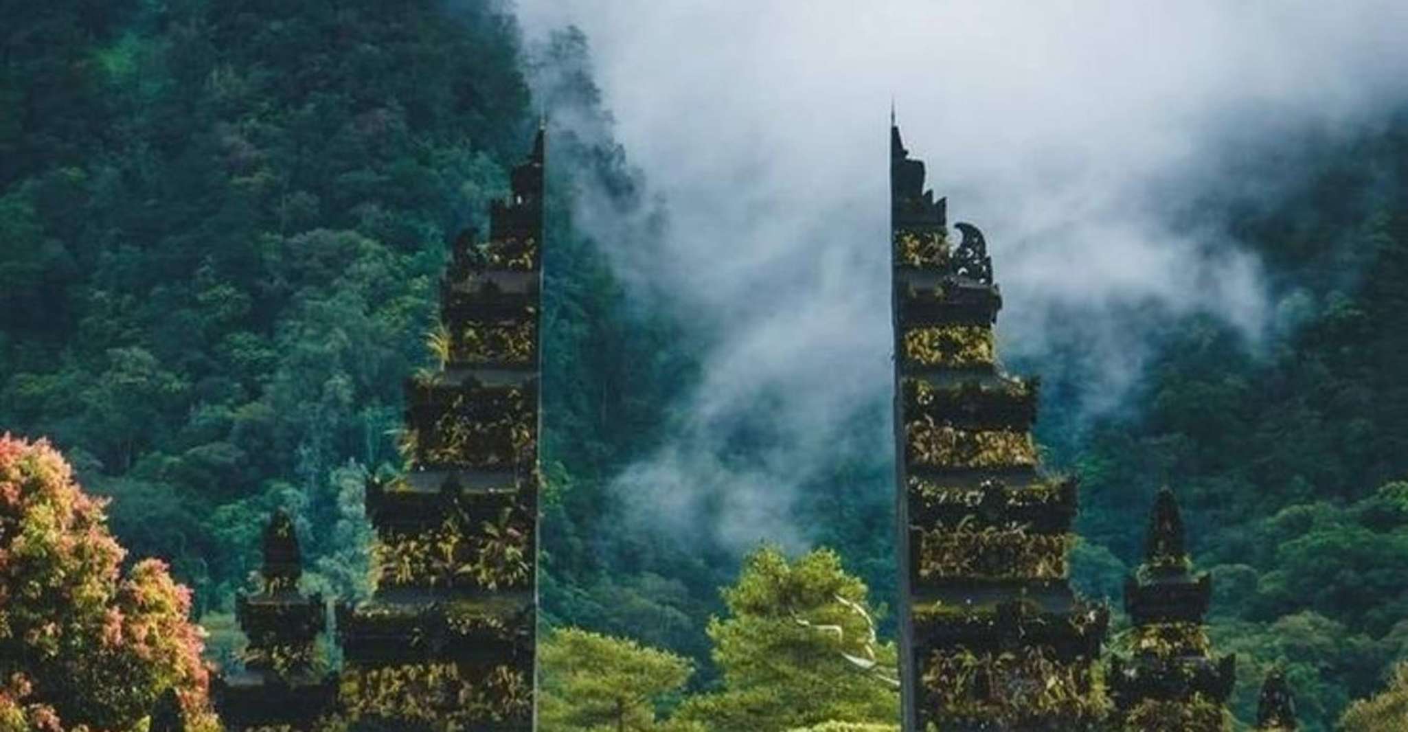 Bali: Jatiluwih UNESCO, Bratan Lake, Iconic Gate & Tanah Lot photo 4