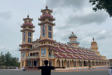 Zwarte Maagdenberg, Cao Dai-tempel &amp; Cu Chi Tunnel Tour