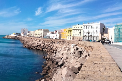 Guided tour of Cádiz: stories from the hand of a local guide