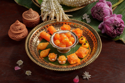 Bangkok: Thai Cuisine Dinner Package at Saneh Jaan Sharing Set for 2 People