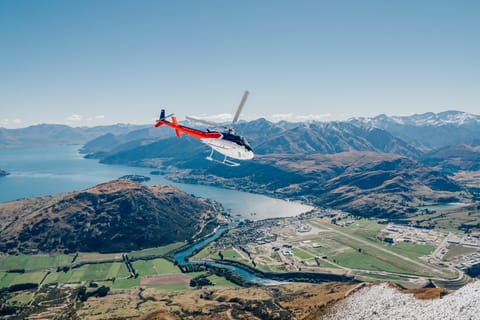 Queenstown: Pilot's Choice Helicopter Tour & Alpine Landing - Image 2