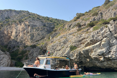 Boat, Wine, Tapas & SUP from Sesimbra - Arrábida Arrábida: Private Boat Tour from Sesimbra (10px)