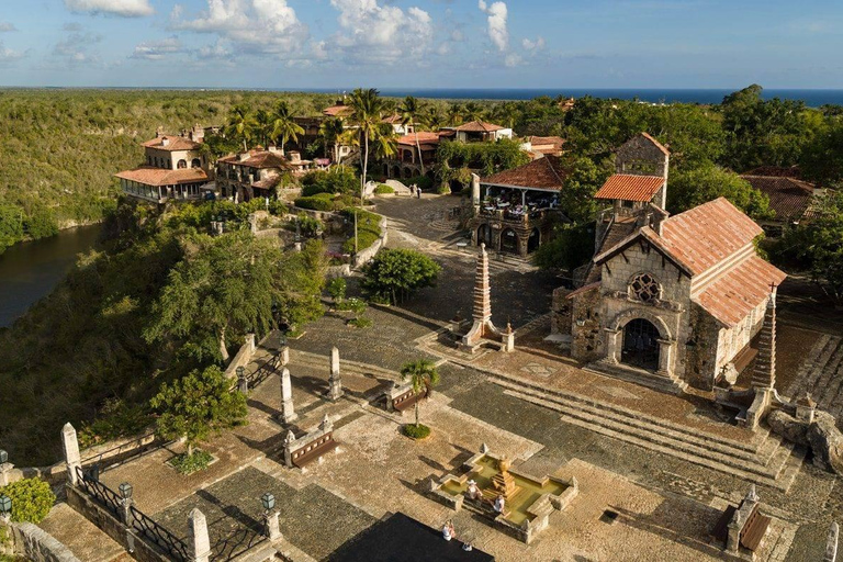 Altos De Chavón: Halvdagstur från Punta CanaAltos De Chavón: Tur från Punta Cana.