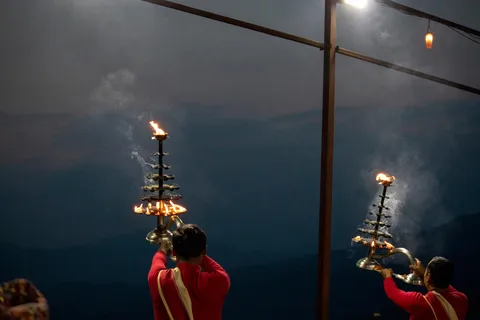 Kathmandu: Abendliche Aarati Tour im Pashupatinath-Tempel