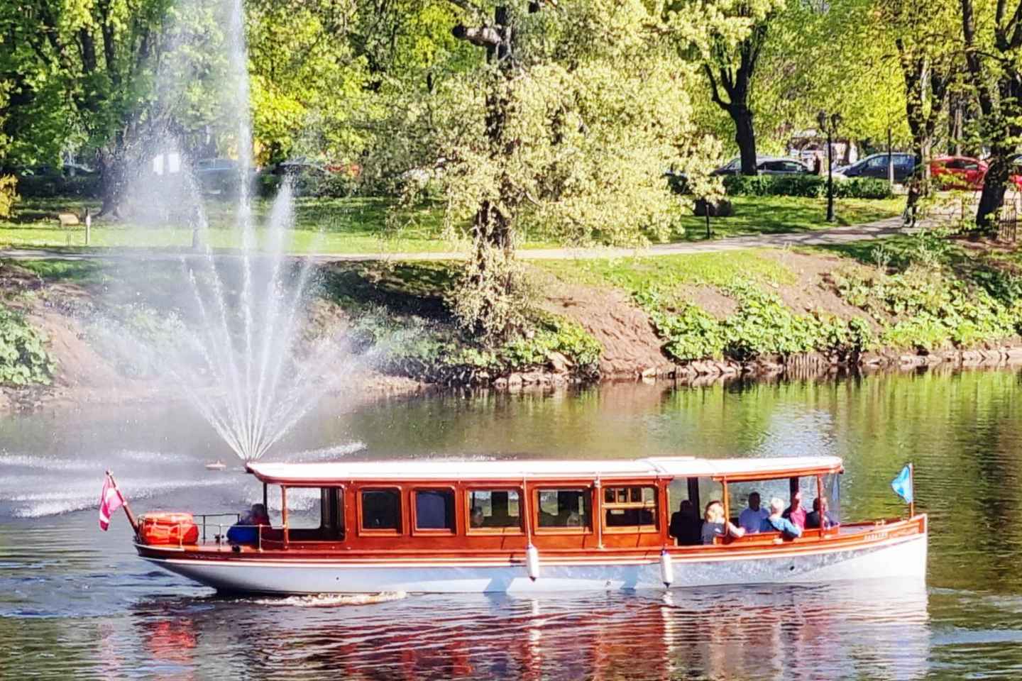 Riga: Canal & Daugava Cruise on a Historic Wooden Boat