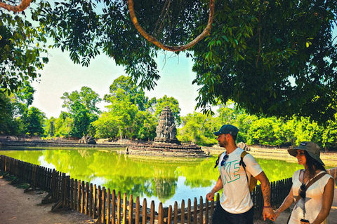 Siem Reap: Private Angkor Wat Tuk-Tuk Tour (English Driver) 5-8 Hours: Angkor Wat - Top 3 Temples & More (Flex-Start)
