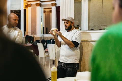 Neapel: Authentischer italienischer Pizza-Backworkshop mit GetränkenAuthentischer Pizzakurs, Teig, Vorspeise und Getränk