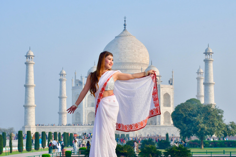 Mathura: Baby Taj, Agra Fort, and Dayal Bagh Private Tour