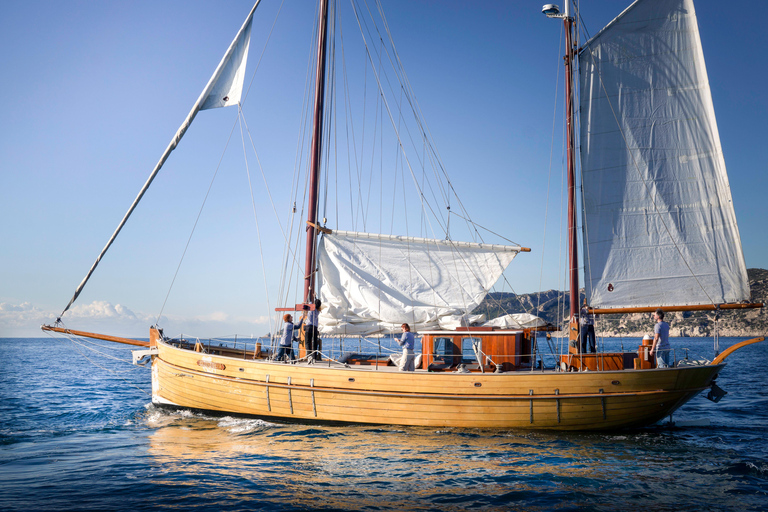 Marseille: Cap au Large Demi-journée en Voilier avec Bruine BeerCap au Large – Demi-journée en Voilier avec Bruine Beer