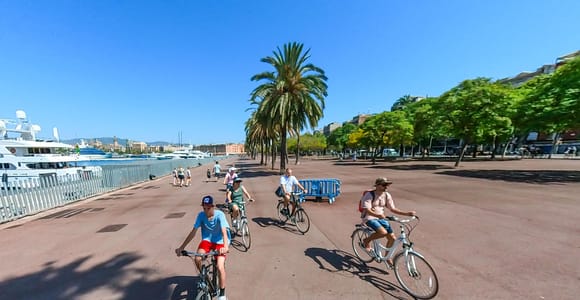 Barcelona: Hidden Gems Bike Tour