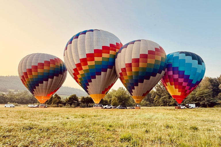 رحلة منطاد الهواء الساخن في توسكانا من منطقة شيانتيرحلة منطاد الهواء الساخن في توسكانا من شيانتي + 