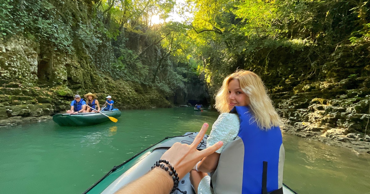 Canyon di Okatse, Martvili e grotta Prometheus — Kutaisi, Georgia