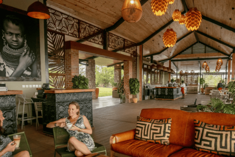 Victoria Falls: Lookout Café Dining Experience (Transfer)