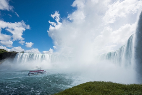 From Toronto Airport: Niagara Falls Day Tour Standard Tour no Boat no Journey