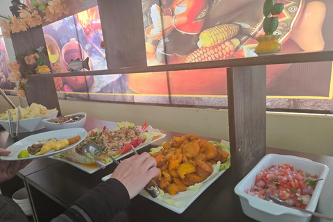 From Cusco: Pallay Poncho Easy Hike with Lunch Pallay Poncho Easy Hiking Adventure—No Crowds (Group Tour)