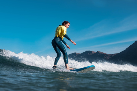 Lanzarotes erste Surfschule - 2-stündiger oder 4-stündiger UnterrichtLanzarotes erste Surfschule - 4-stündiger Unterricht