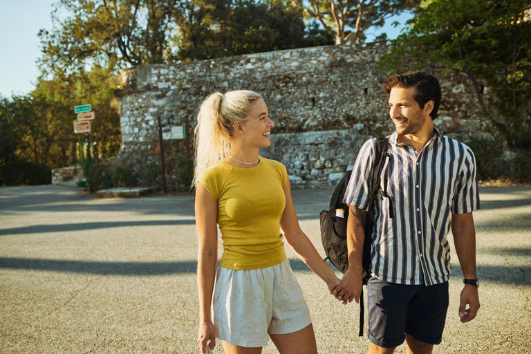 Nice: Waterfront & Old Town Private Photoshoot Proposal: 50 photos + pre-shoot consultation | 60 mins