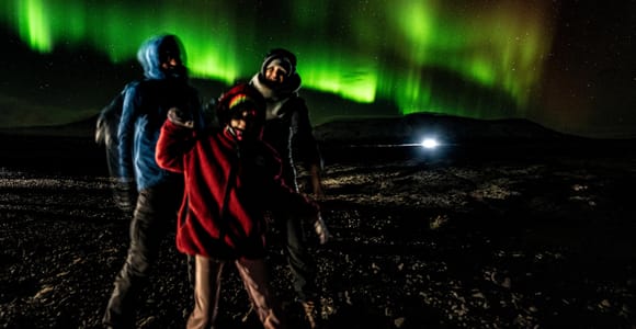 Reykjavik: Northern Lights Small Group with Local Hunters