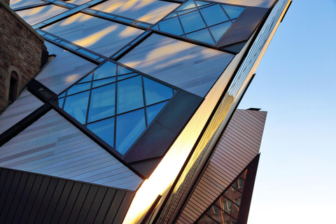 Royal Ontario Museum & Gardiner Museum Private Guided Tour 3-hour: Royal Ontario Museum Tour & Transport