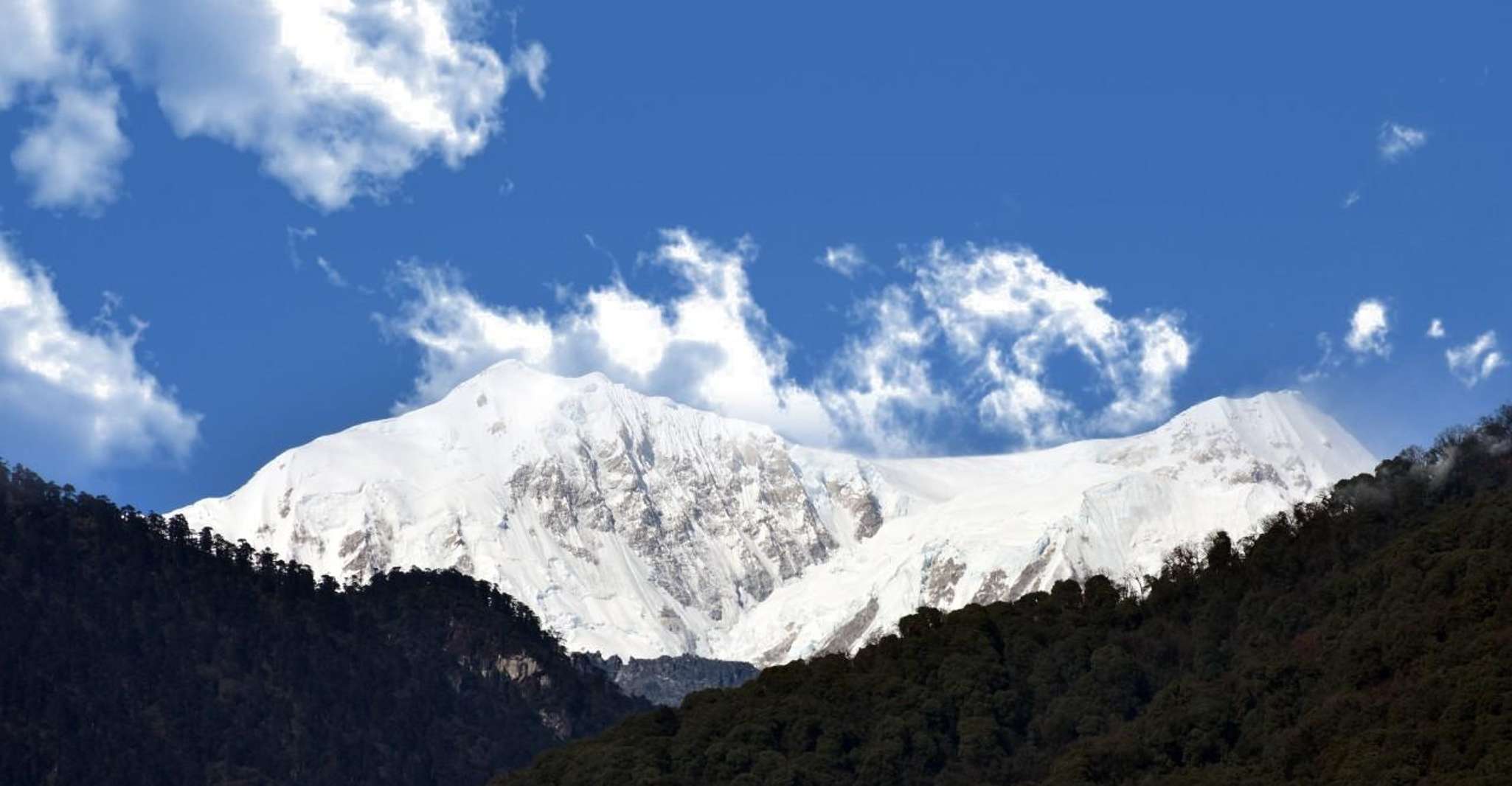 From Darjeeling, 19-Day Singalila Ridge Trek to Goecha La - Housity