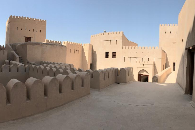 Muscat: 3-Day Oman Highlights Tour – Beach, Desert, Mountain