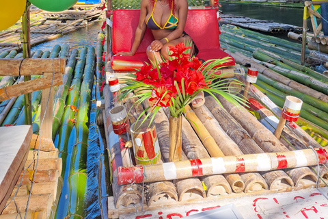 Montego Bay : Rafting en bambou avec massage à la pierre calcaire et shopping