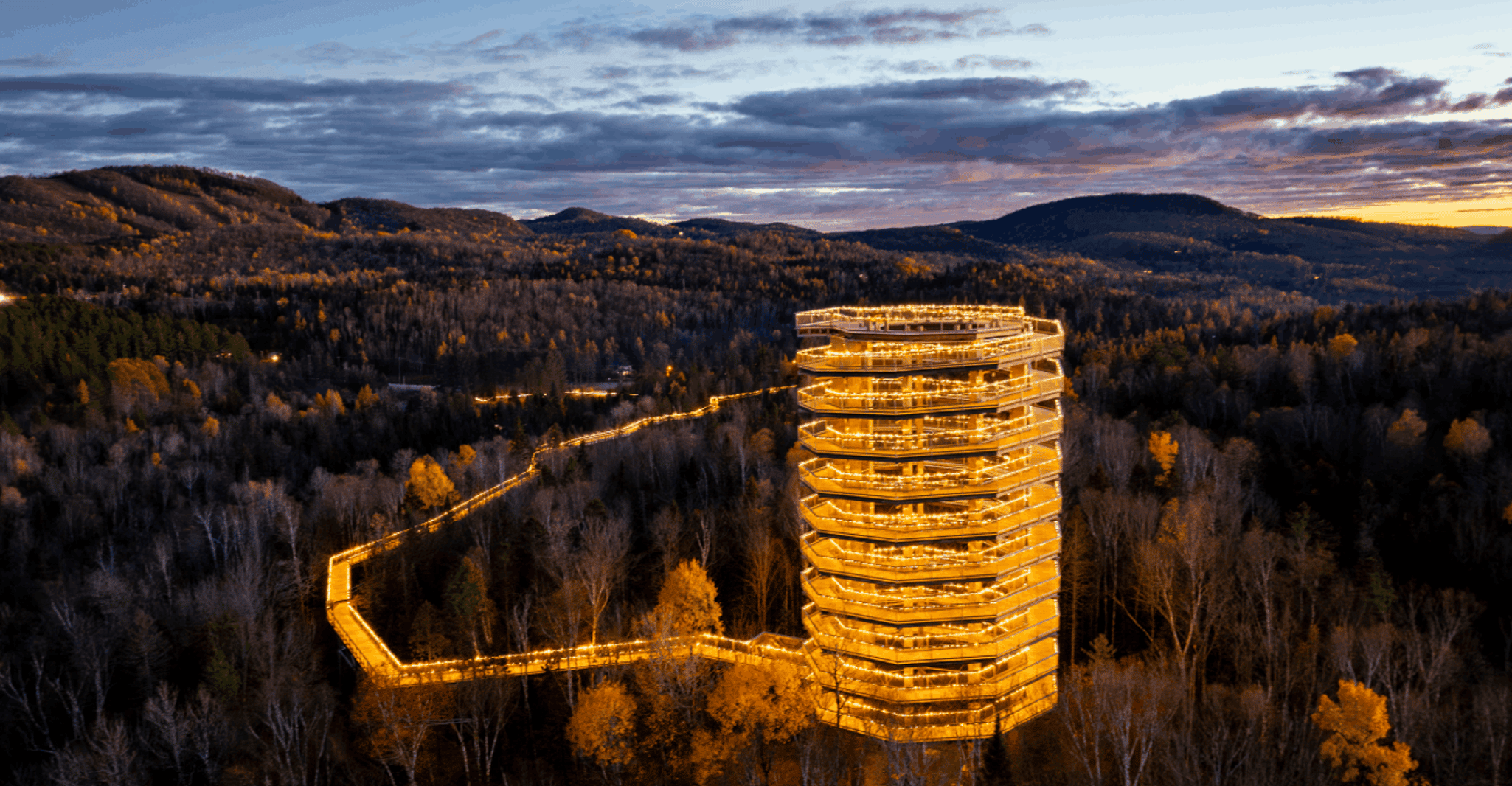 Sentier des cimes Laurentides: Treetop Observatory & Walk