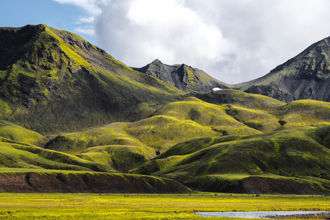 3-Day Highlands: Landmannalaugar, Emerald Ridge & Háifoss