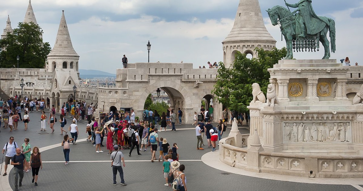 walking tours in budapest