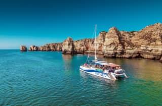 Lagos : croisière en catamaran à la Ponta da Piedade avec arrêt baignade