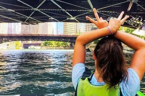 Chicago: Guided Twilight Kayak Paddle on the River Single Kayak