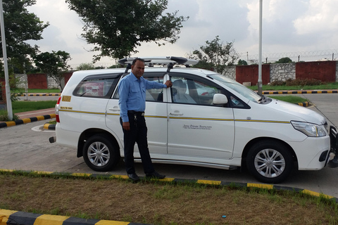 Z Jaisalmer: prywatny transfer do Jodhpur samochodem AC