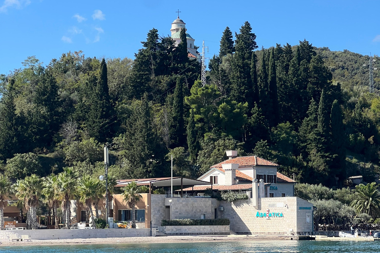 Azure Paradise : visite en bateau de la grotte bleue et de la baie de Kotor