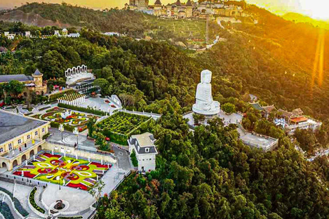 Explore a Ba Na Hill e a Golden Bridge ao pôr do sol com jantarTeleférico de Ba Na Hills e ingresso para o Fantasy Park não incluídos