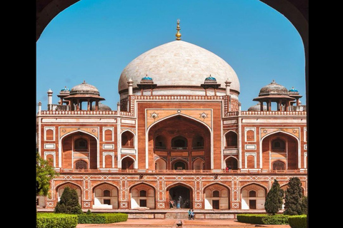 Old and New Delhi Uncovered: Private Guided Full-Day Tour