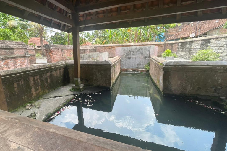 Yogyakarta: o Reino Mataram permanece com o artesanato em prataYogyakarta: Vestígios do Reino Mataram com exposição de prata