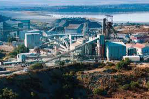 Cullinan Diamond Mine Tour, near Pretoria, min of 2p.