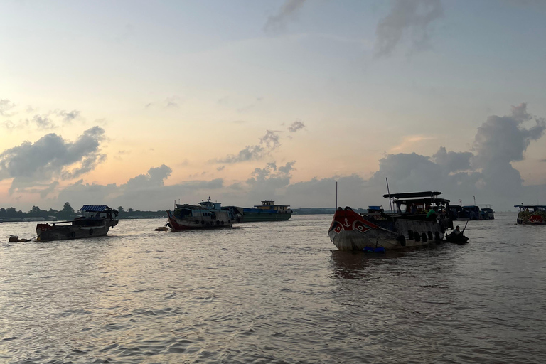 Flytande marknad, blomsterby Autentisk Mekong Delta-resa