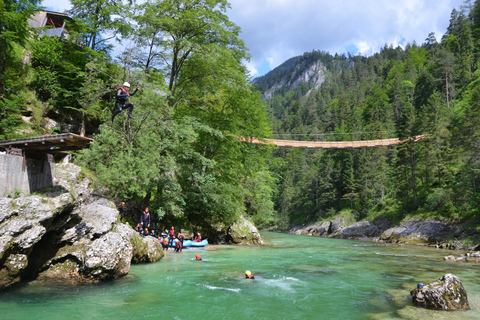 Excursão aventureira de rafting no Salza - pura ação de águas brancas!