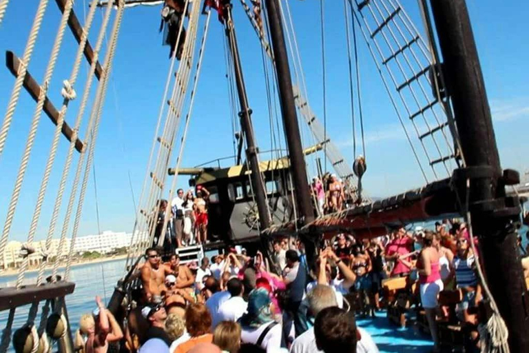 Sousse: Pirate Boat Cruise with Swimming & Lunch